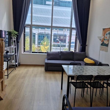 Hongdae Residence - 1Min From Hongik Uni Station Exit #1 Сеул Екстериор снимка